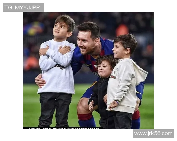 足球明星背后的英雄父亲们：他们的故事与影响